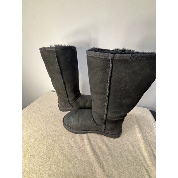 UGG Australia Women’s Classic Tall II Black Winter Boots. Size 6 - Picture 11 of 15